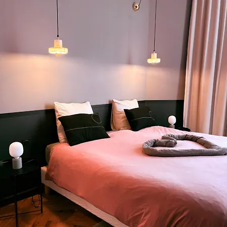 شقة Jeannette, 3 Bedrooms, Parking سانت إتيان